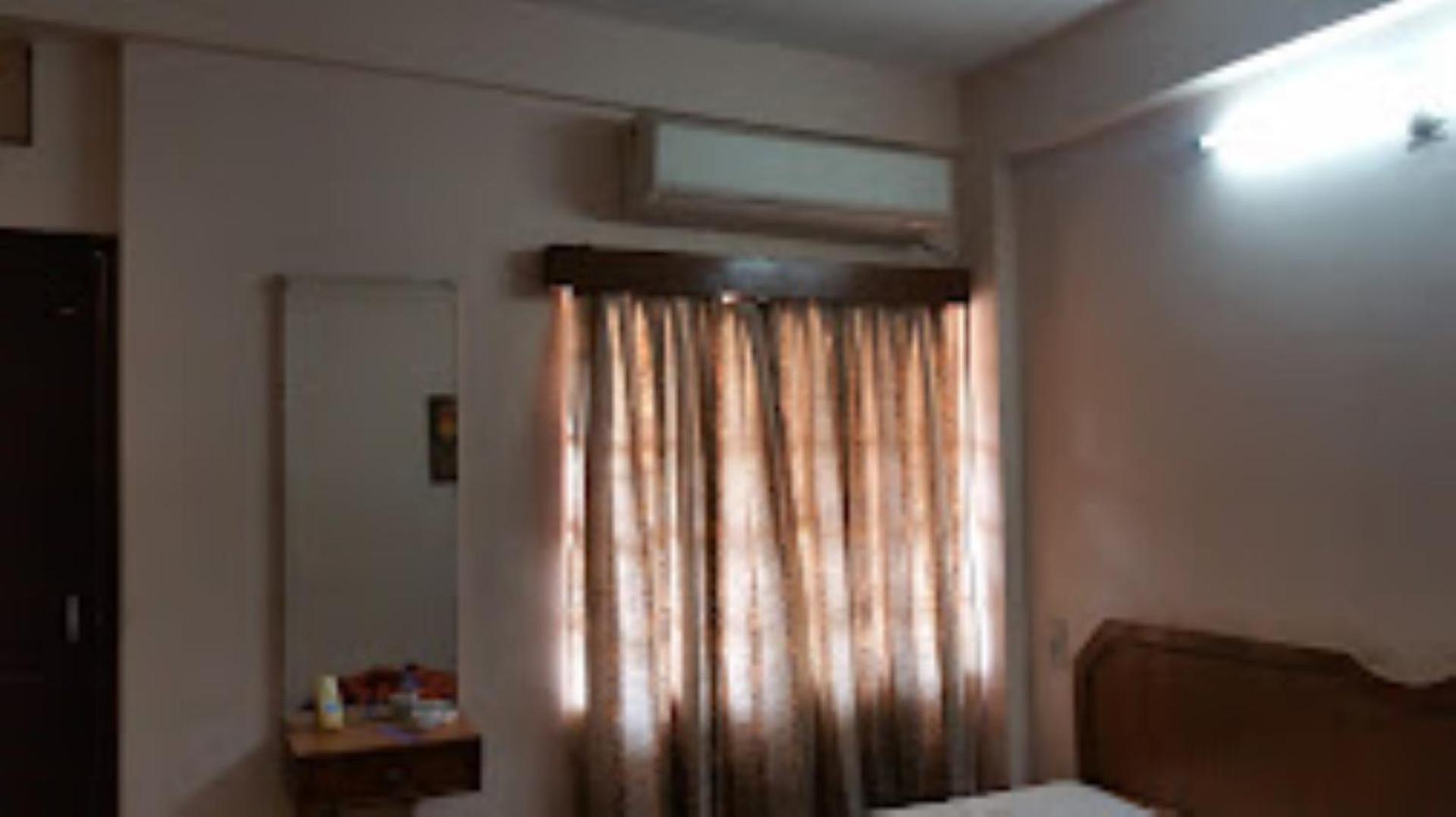 Hotel Blue Wheel,Bhubaneswar Buitenkant foto